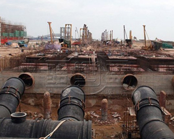 重慶市大渡口區(qū)防水套管焊接現(xiàn)場